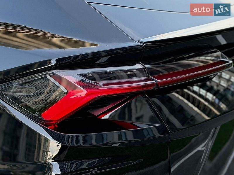 Позашляховик / Кросовер Lamborghini Urus 2020 в Києві фото 38 Позашляховик / Кросовер Lamborghini Urus 2020 в Києві