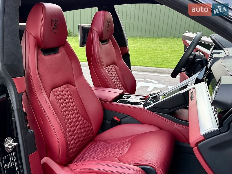 Позашляховик / Кросовер Lamborghini Urus 2020 в Києві фото 48 Позашляховик / Кросовер Lamborghini Urus 2020 в Києві