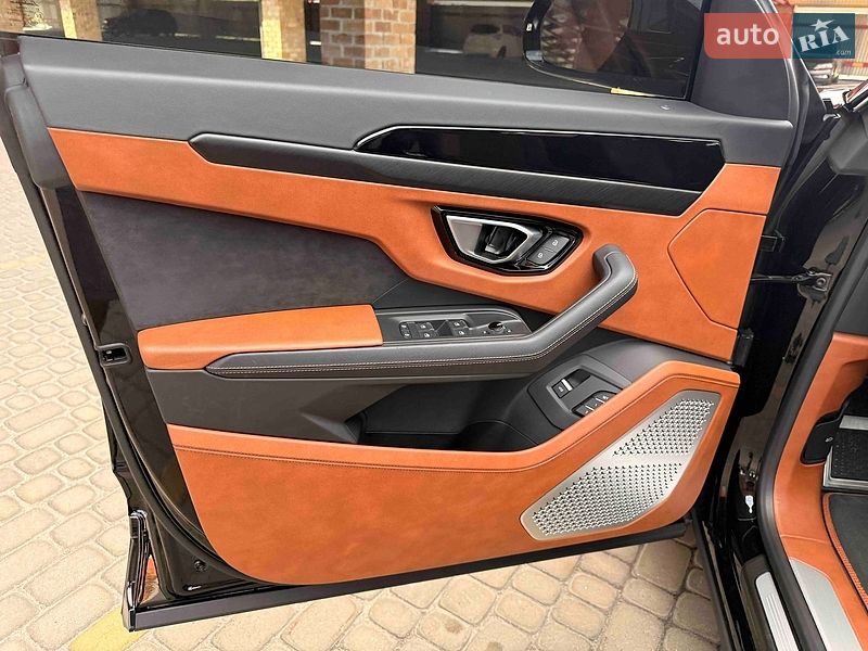Позашляховик / Кросовер Lamborghini Urus 2021 в Львові