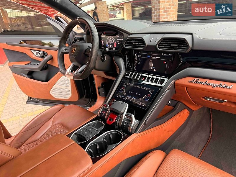 Позашляховик / Кросовер Lamborghini Urus 2021 в Львові