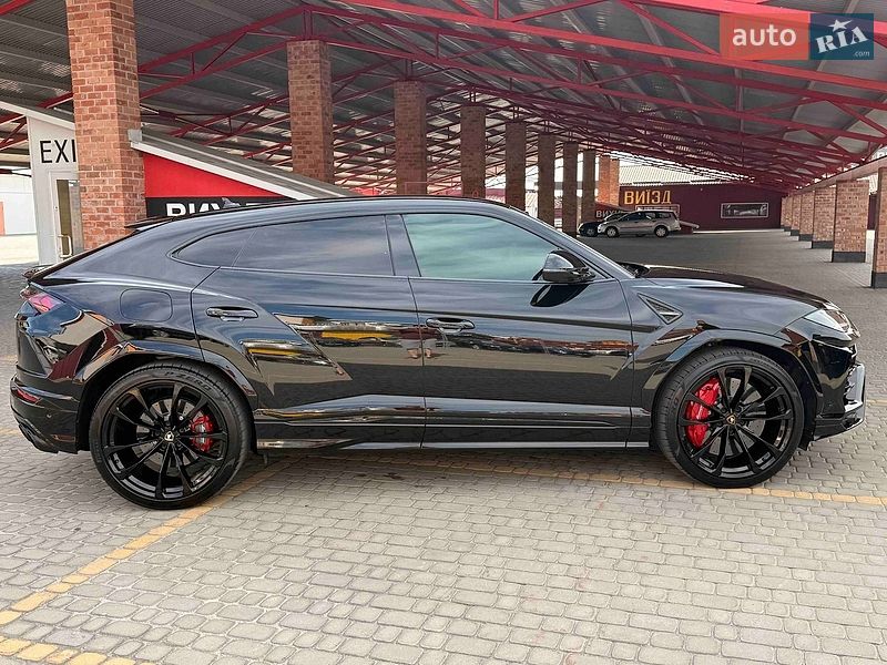 Позашляховик / Кросовер Lamborghini Urus 2021 в Львові