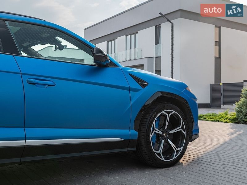 Внедорожник / Кроссовер Lamborghini Urus 2020 в Днепре