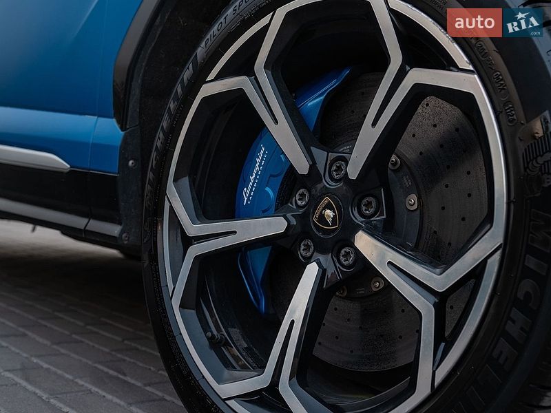 Внедорожник / Кроссовер Lamborghini Urus 2020 в Днепре