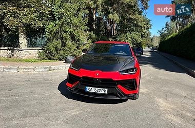 Lamborghini Urus  2021
