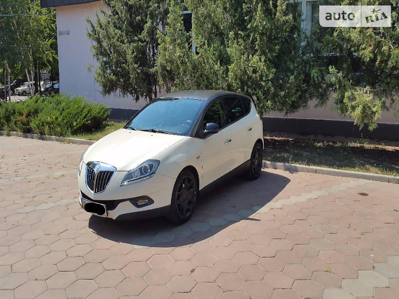 Lancia Delta 2008 года