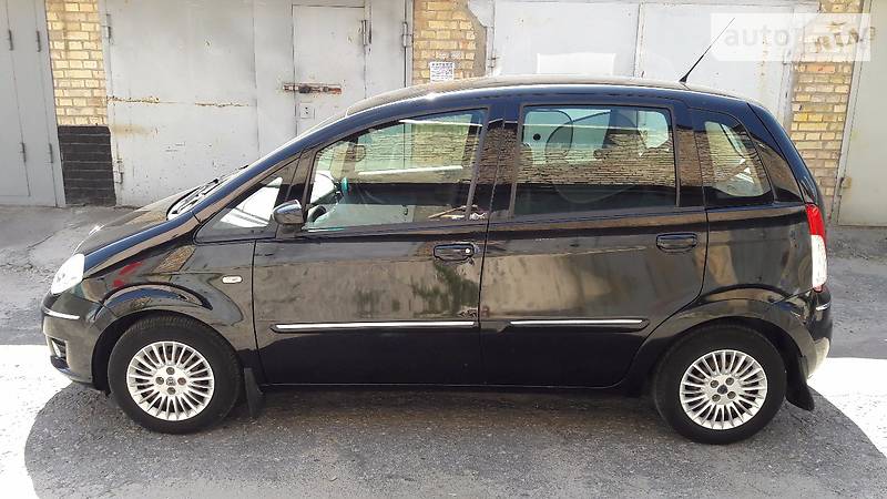 Lancia Musa 2008 года