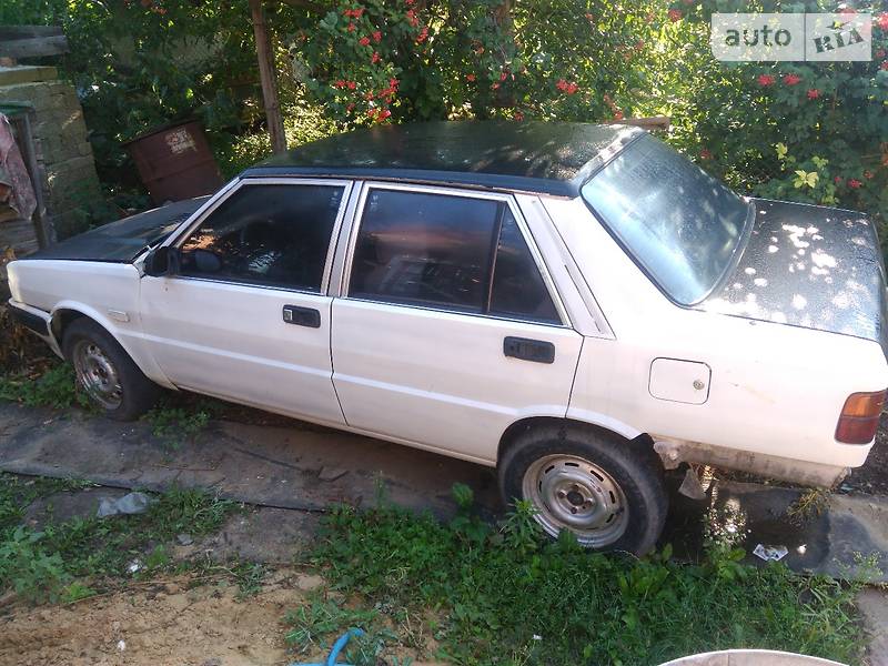 Lancia Prisma 1988 года