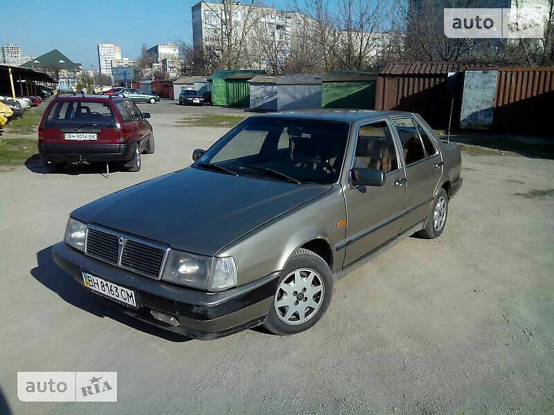 Lancia Thema 1987 года