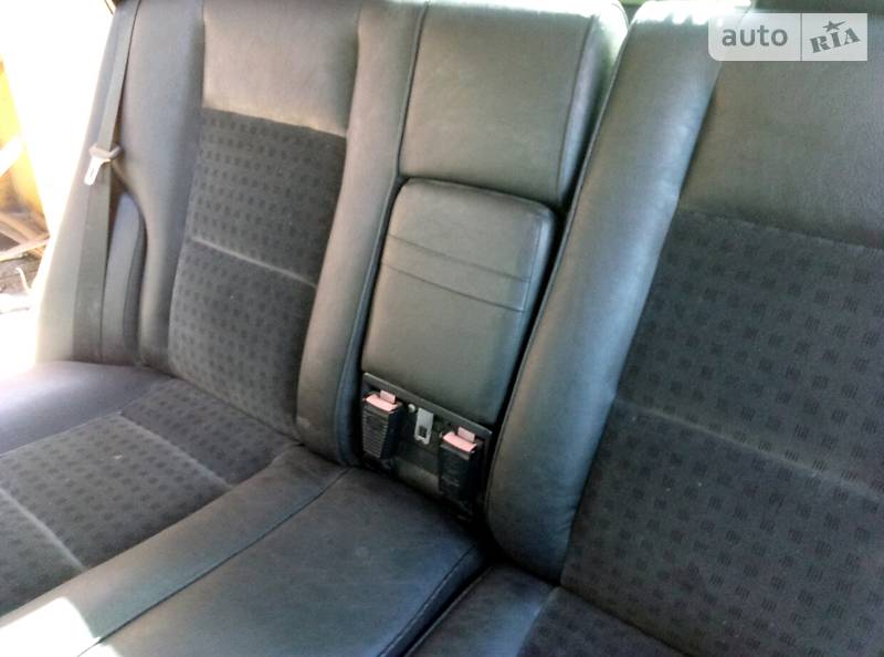 Lancia Thema 1992 года