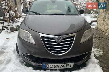 Lancia Ypsilon 2012