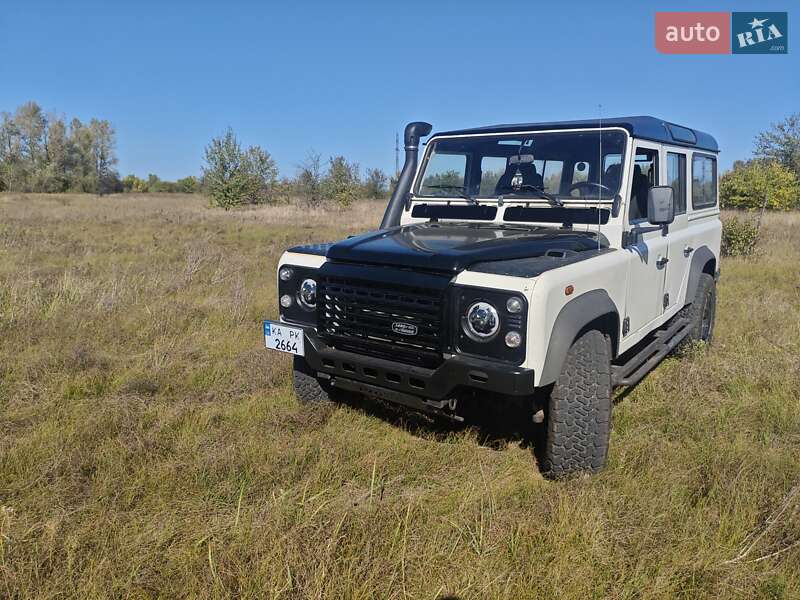 Внедорожник / Кроссовер Land Rover Defender