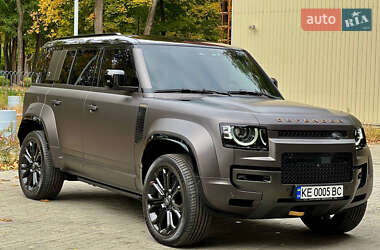 Land Rover Defender  2025