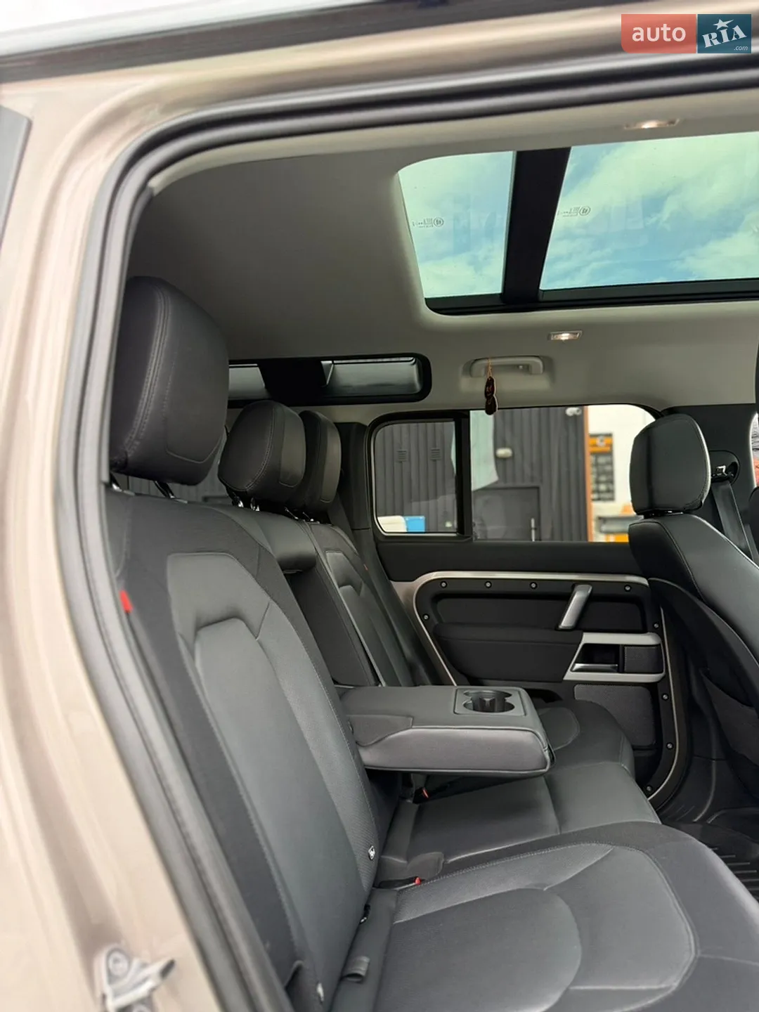 Land Rover Defender 2022 VIN SALEA7BW5P2179561 фото оголошення 24 з 49