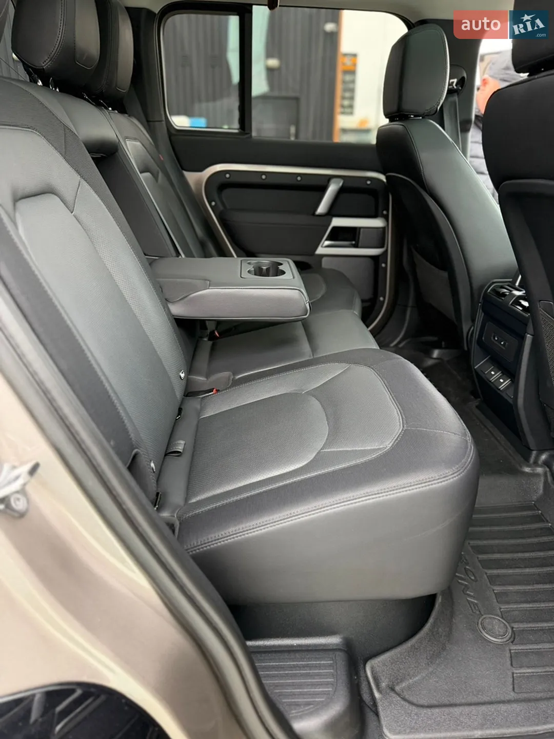 Land Rover Defender 2022 VIN SALEA7BW5P2179561 фото оголошення 25 з 49