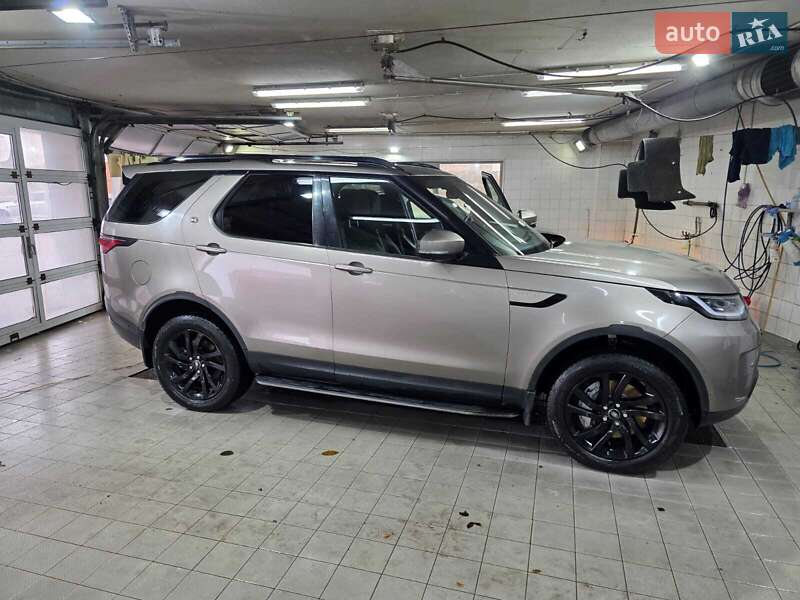 Легковые Land Rover Discovery