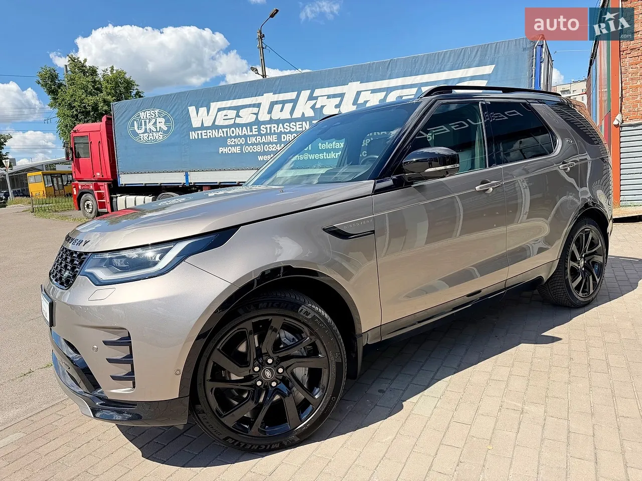 2023 Land Rover Discovery - мініатюра 5