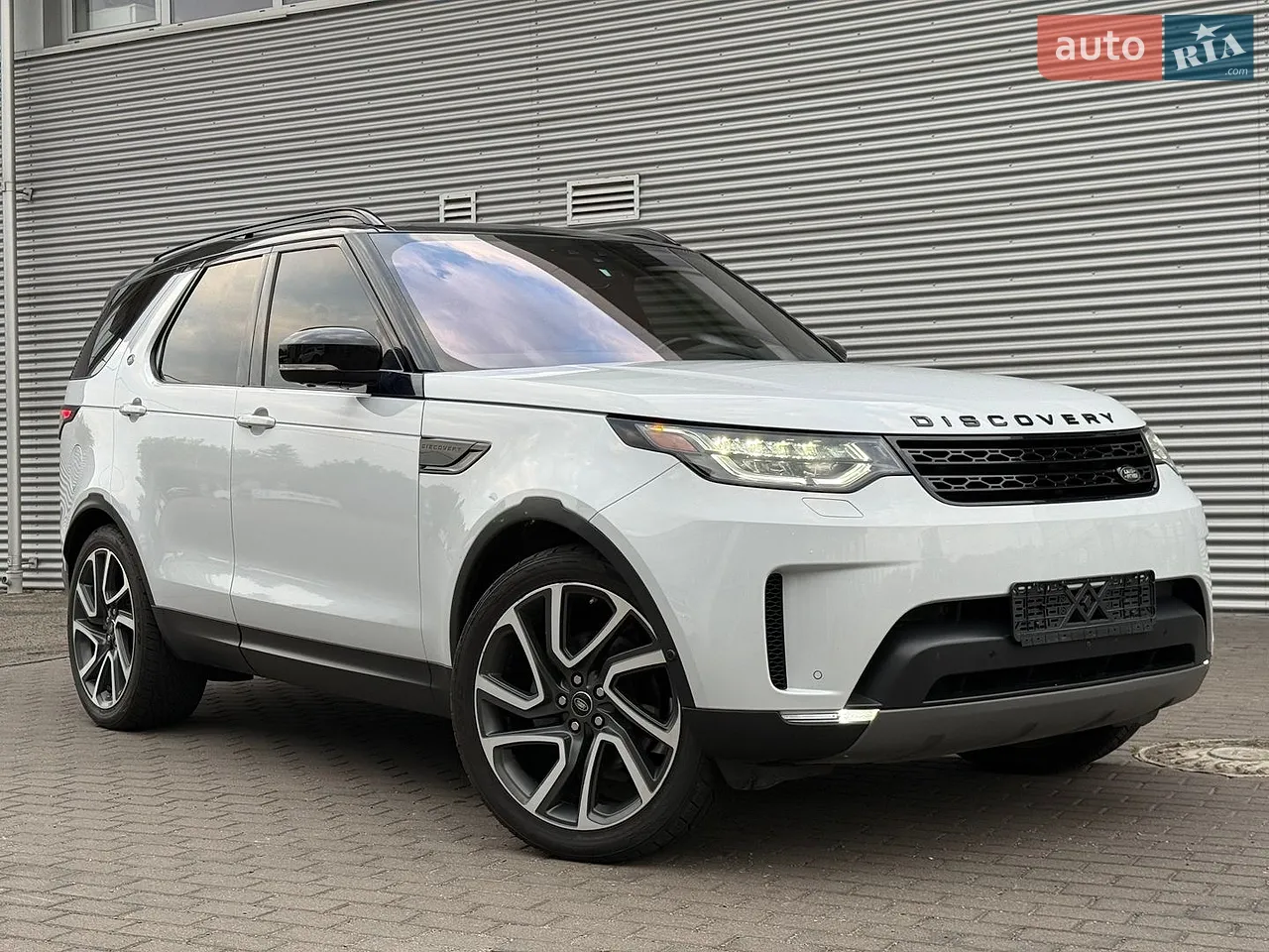 2019 Land Rover Discovery - мініатюра 2