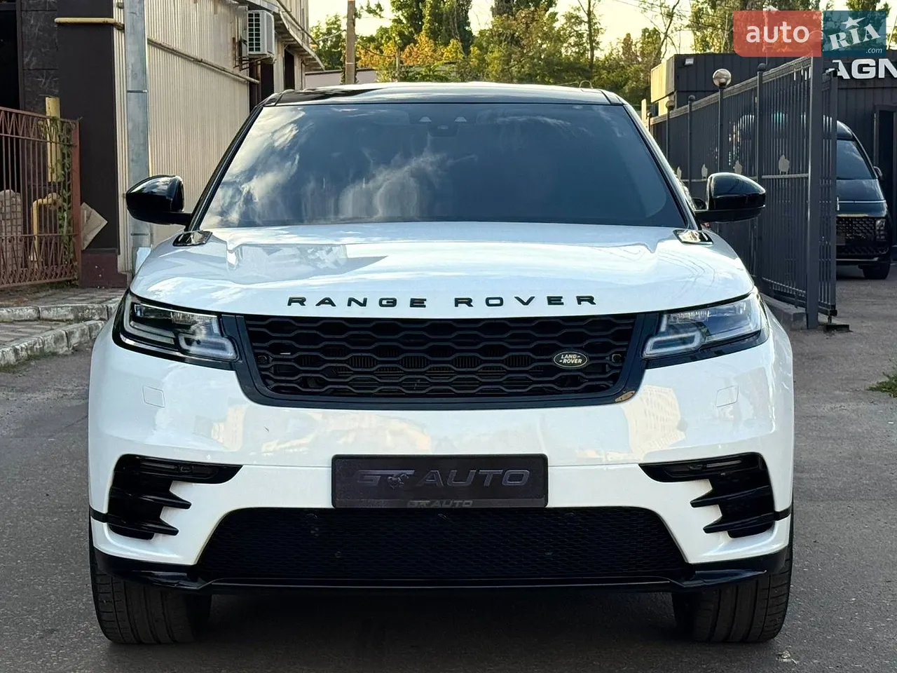 2017 Land Rover Range Rover Velar - мініатюра 2