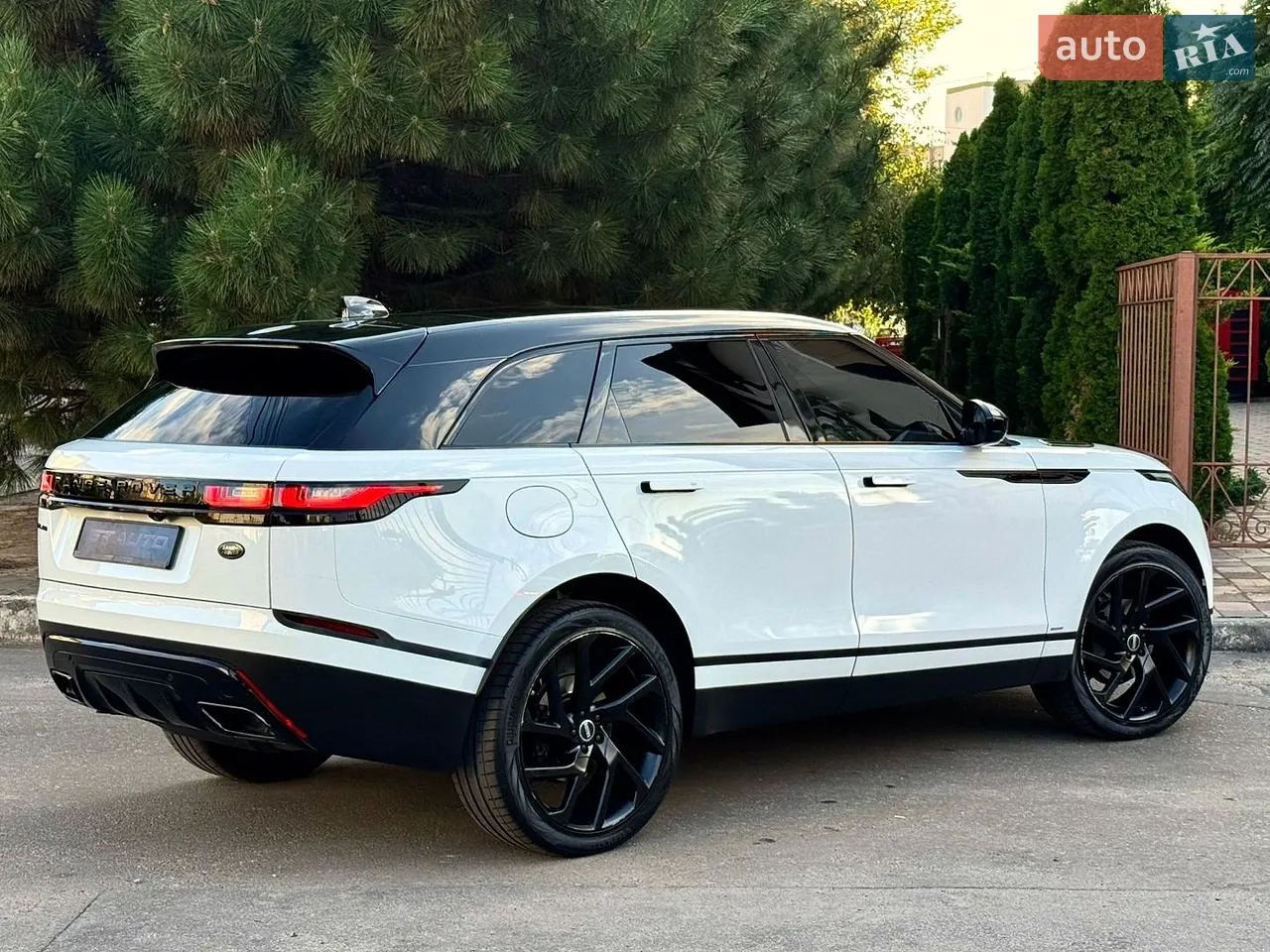 2017 Land Rover Range Rover Velar - мініатюра 4