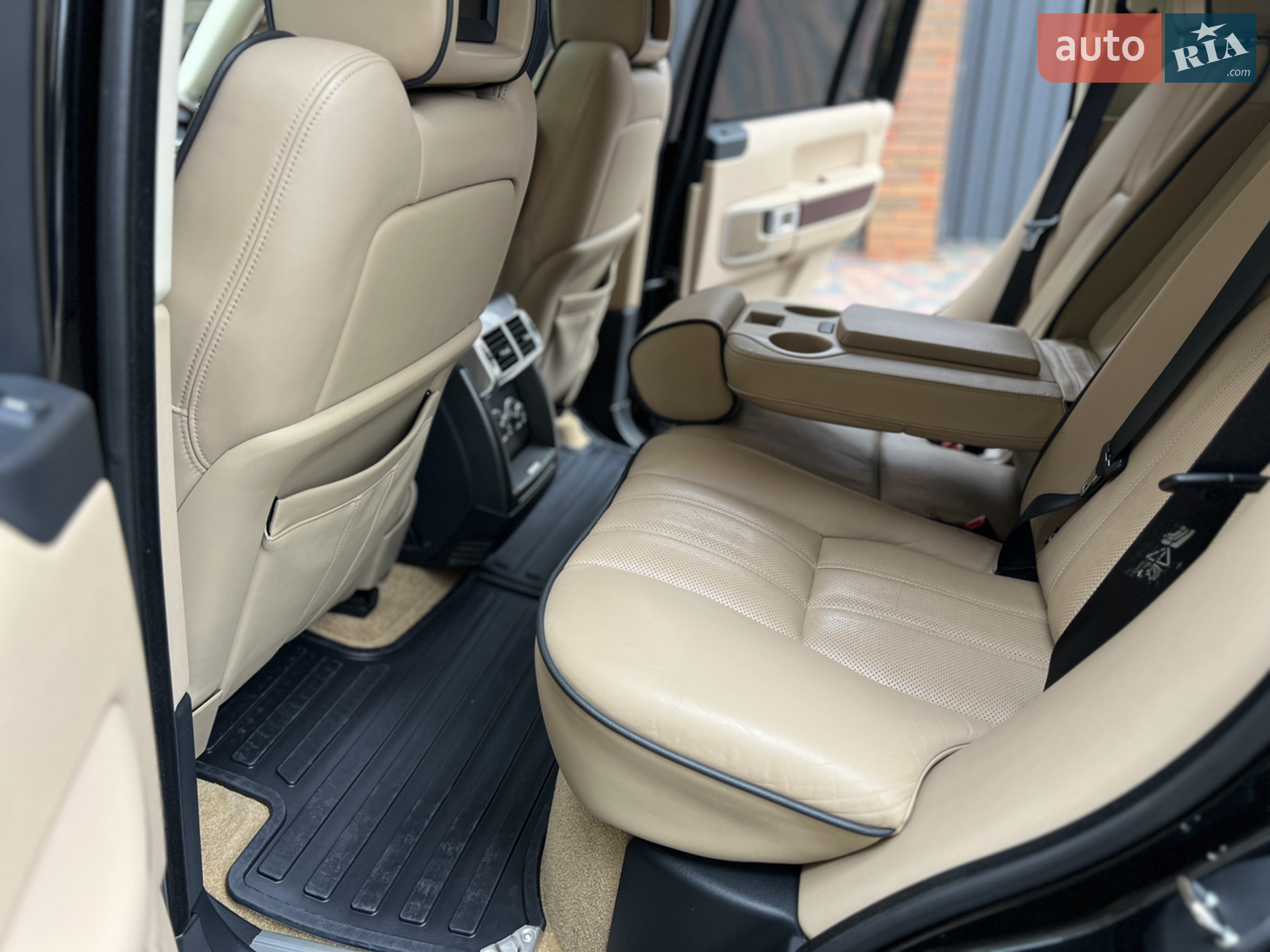Land Rover Range Rover 2010 VIN SALMF1E49AA316261 фото оголошення 36 з 60