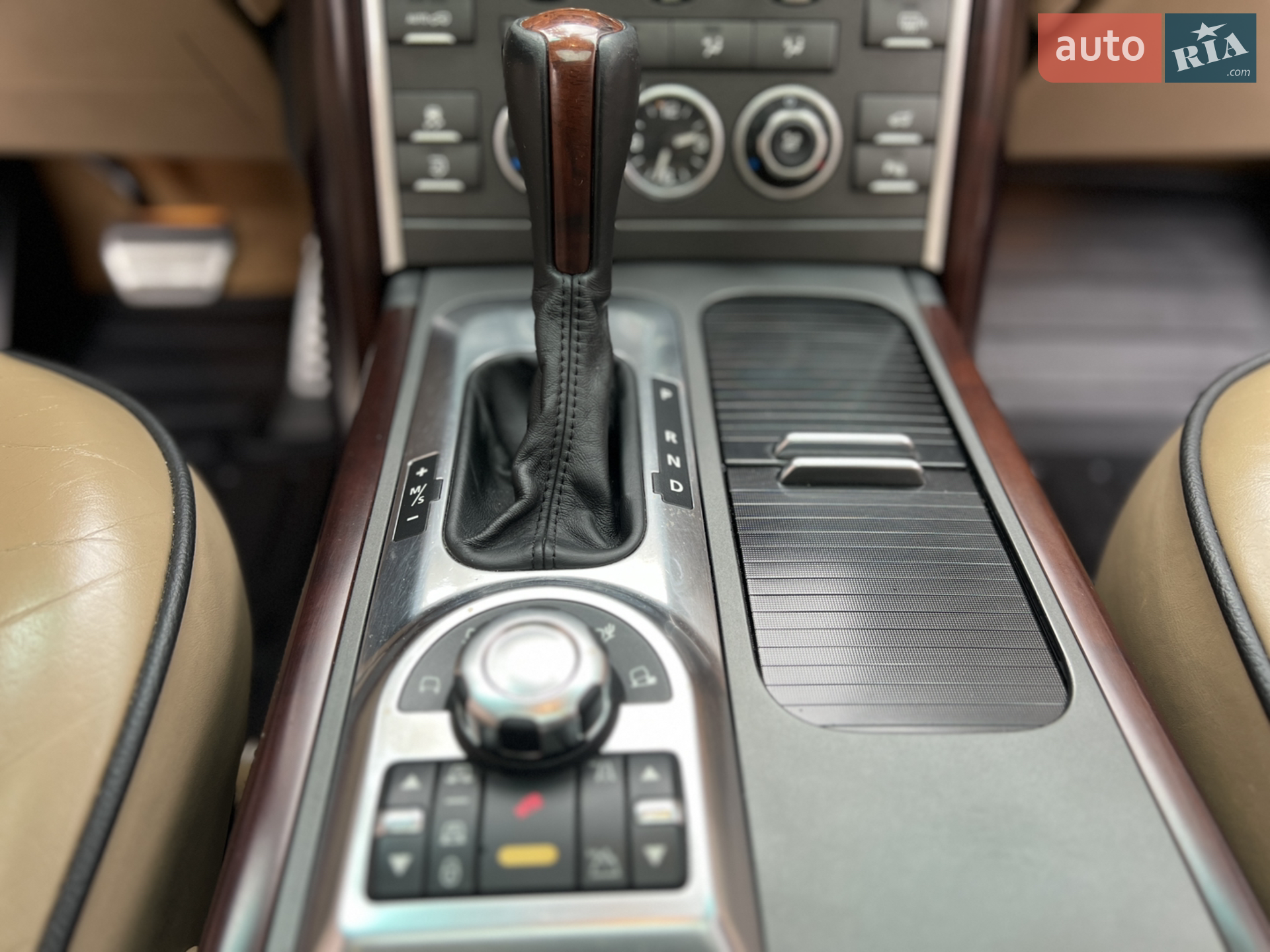 Land Rover Range Rover 2010 VIN SALMF1E49AA316261 фото оголошення 56 з 60