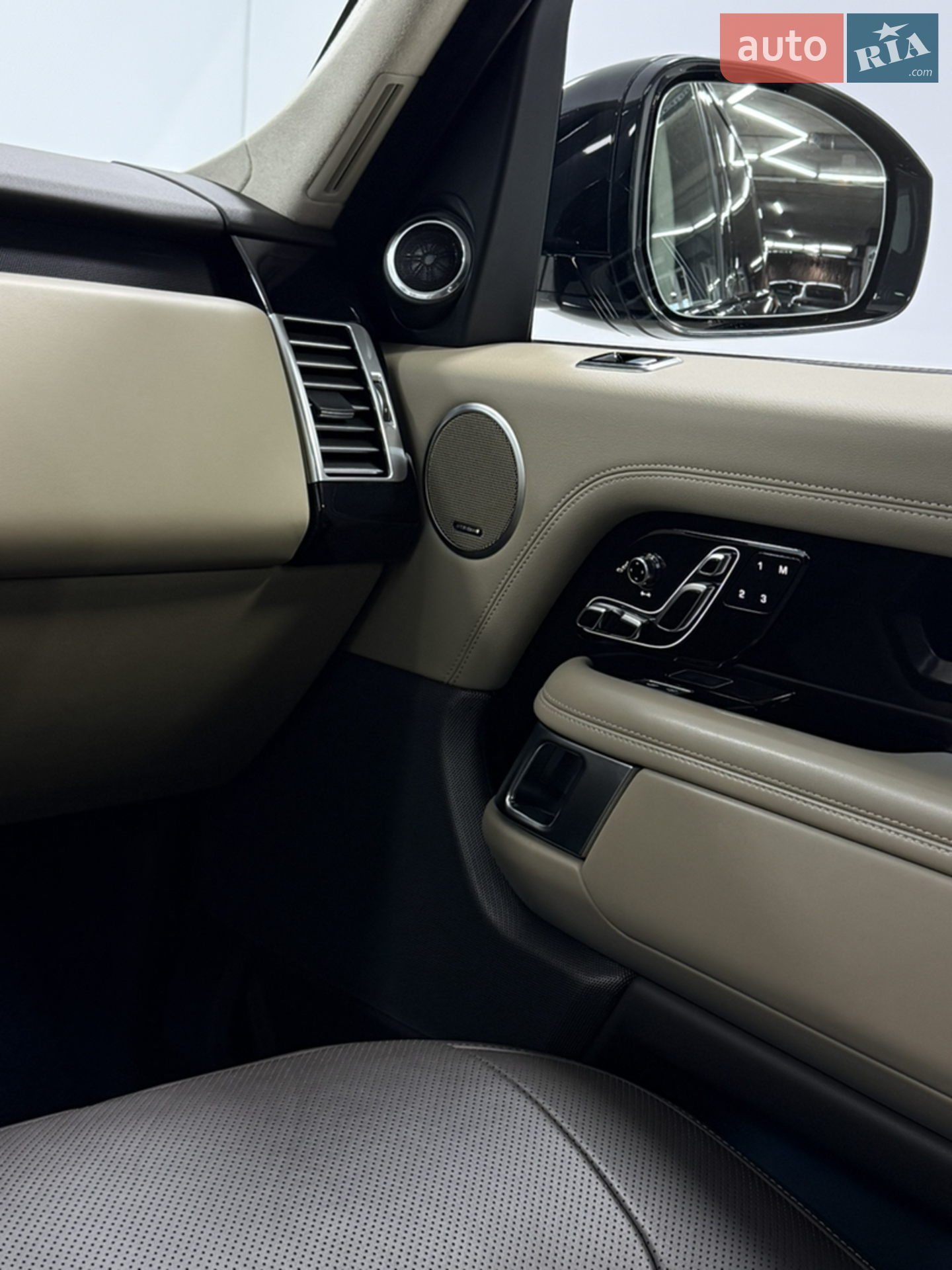 Land Rover Range Rover 2021 VIN SALGS5SE0MA451503 фото оголошення 24 з 39