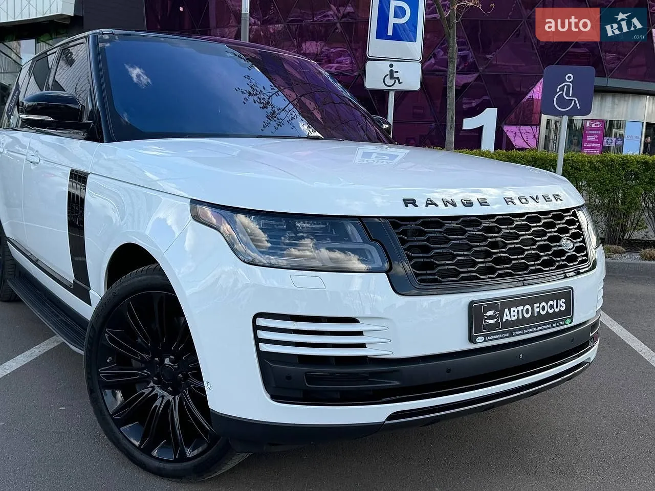 2018 Land Rover Range Rover - мініатюра 2