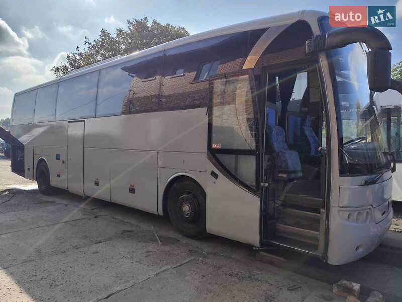 ЛАЗ 5208