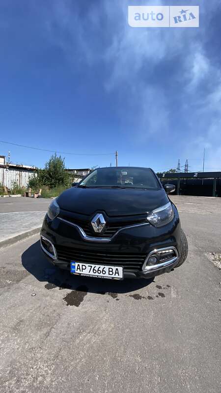 Позашляховик / Кросовер Renault