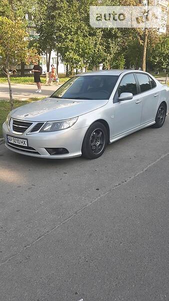 Седан Saab