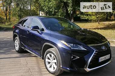 Lexus   2017