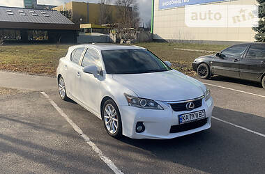 Lexus CT  2012