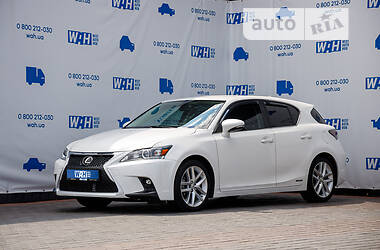 Lexus CT  2015