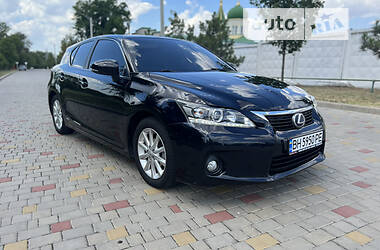 Lexus CT  2012