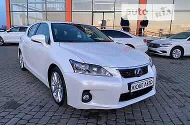 Lexus CT  2013