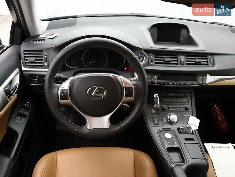 Lexus CT 2013