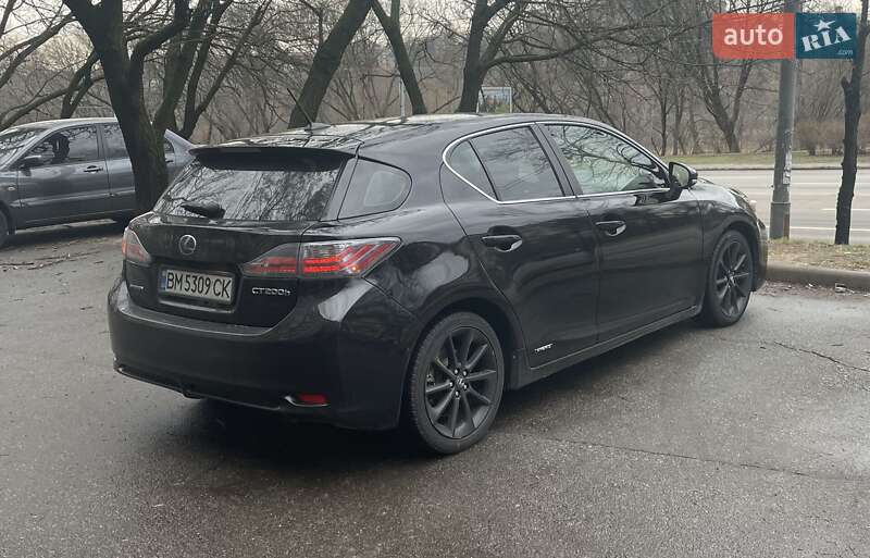 Хэтчбек Lexus CT 2012 в Киеве