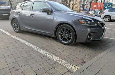 Lexus CT  2012