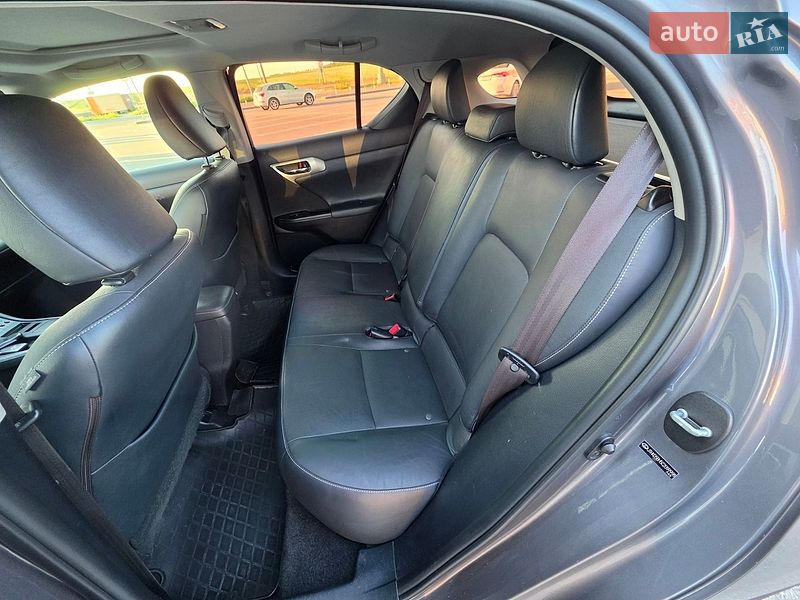 Хетчбек Lexus CT 2012 в Тернополі фото 21 Хетчбек Lexus CT 2012 в Тернополі