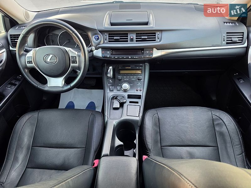 Хетчбек Lexus CT 2012 в Тернополі фото 25 Хетчбек Lexus CT 2012 в Тернополі
