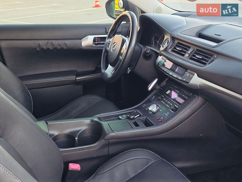 Хетчбек Lexus CT 2012 в Тернополі фото 29 Хетчбек Lexus CT 2012 в Тернополі