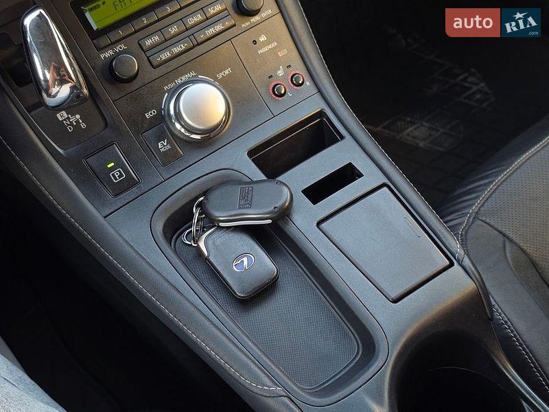 Хетчбек Lexus CT 2012 в Тернополі фото 47 Хетчбек Lexus CT 2012 в Тернополі