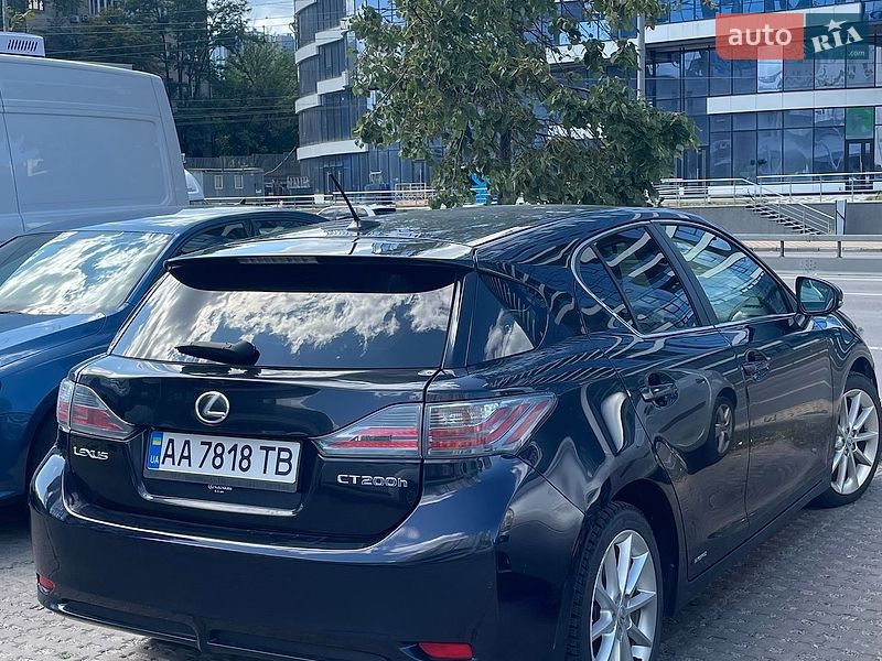 Хэтчбек Lexus CT 2012 в Киеве