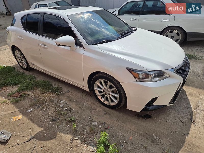 Хэтчбек Lexus CT 2012 в Одессе