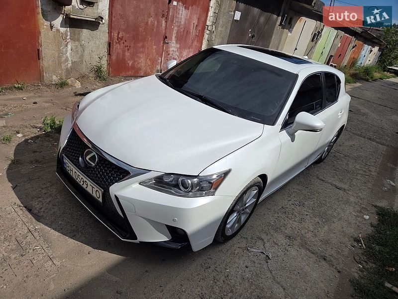 Хэтчбек Lexus CT 2012 в Одессе