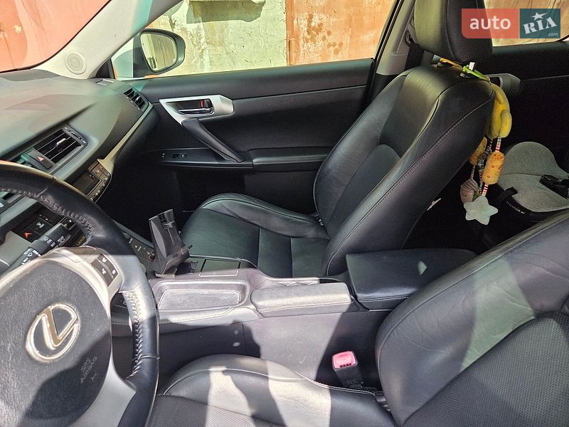Хэтчбек Lexus CT 2012 в Одессе