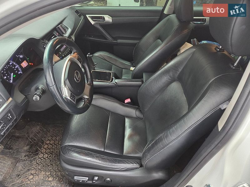 Хэтчбек Lexus CT 2012 в Одессе