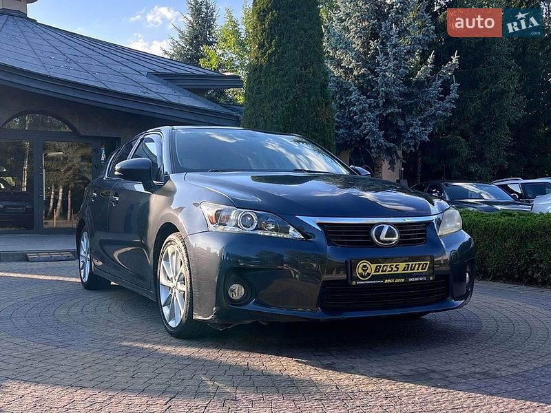 Хэтчбек Lexus CT 2011 в Львове