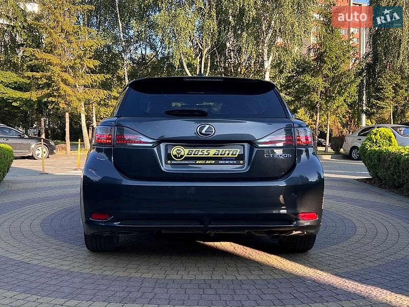 Хэтчбек Lexus CT 2011 в Львове