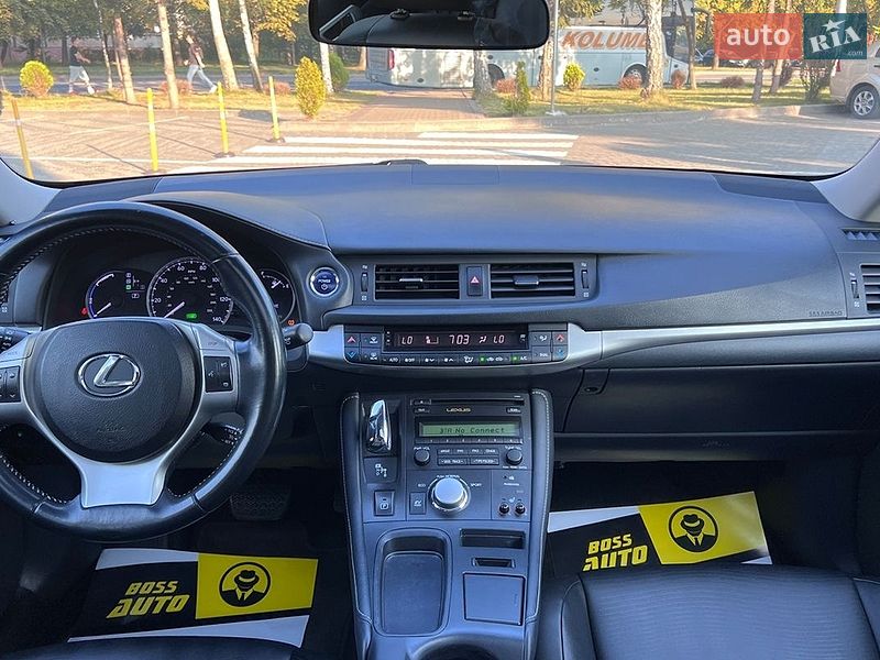 Хэтчбек Lexus CT 2011 в Львове